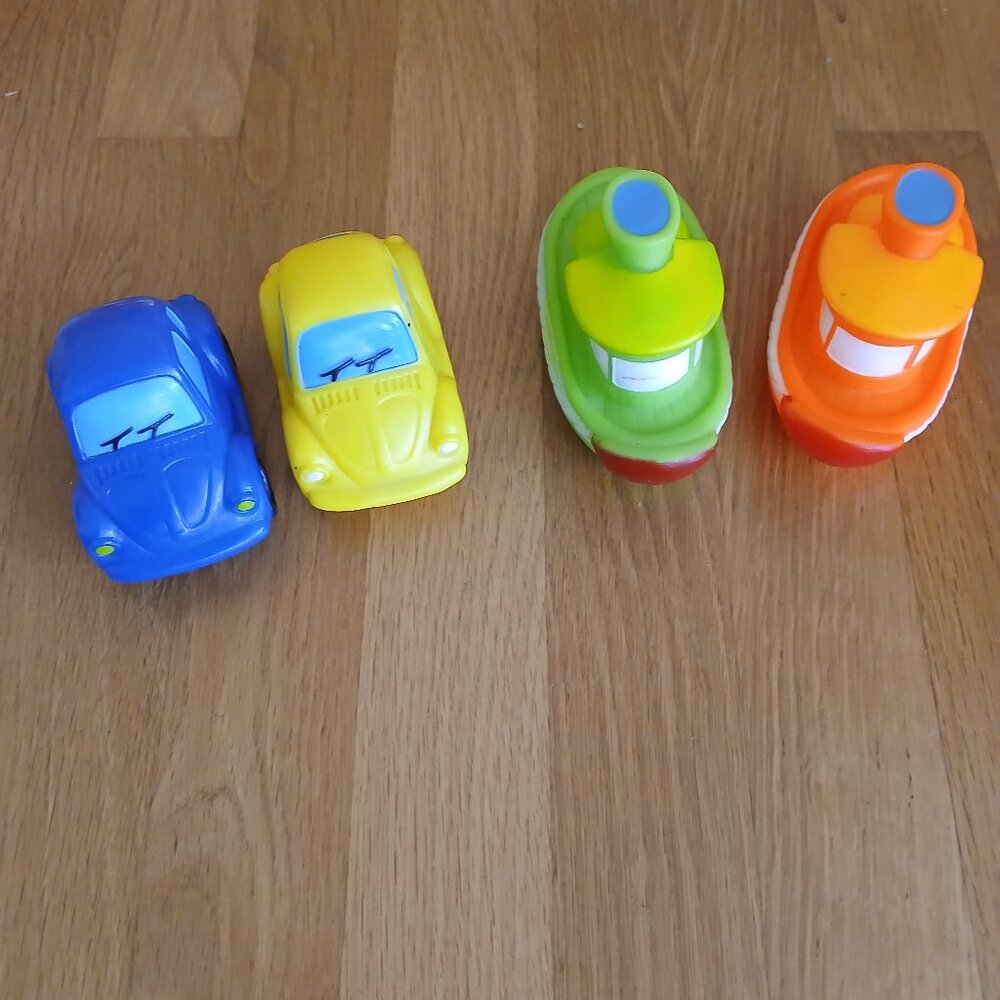 Infants / Toddlers Transportation toy 2 cars & 2 Boats New